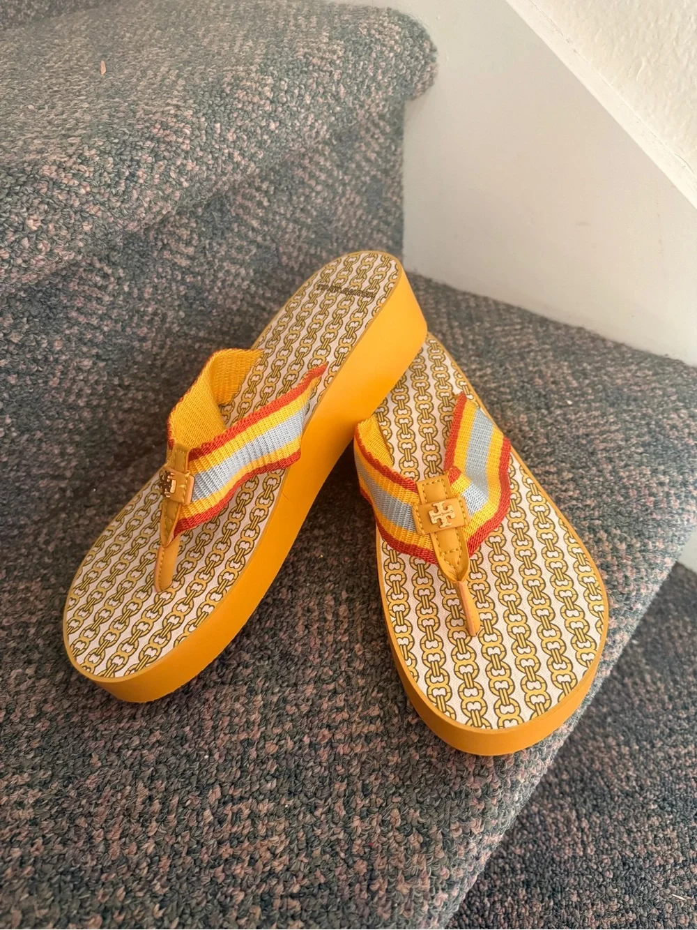 Tory Burch Yellow Platform Flip-Flop Sandals size 8